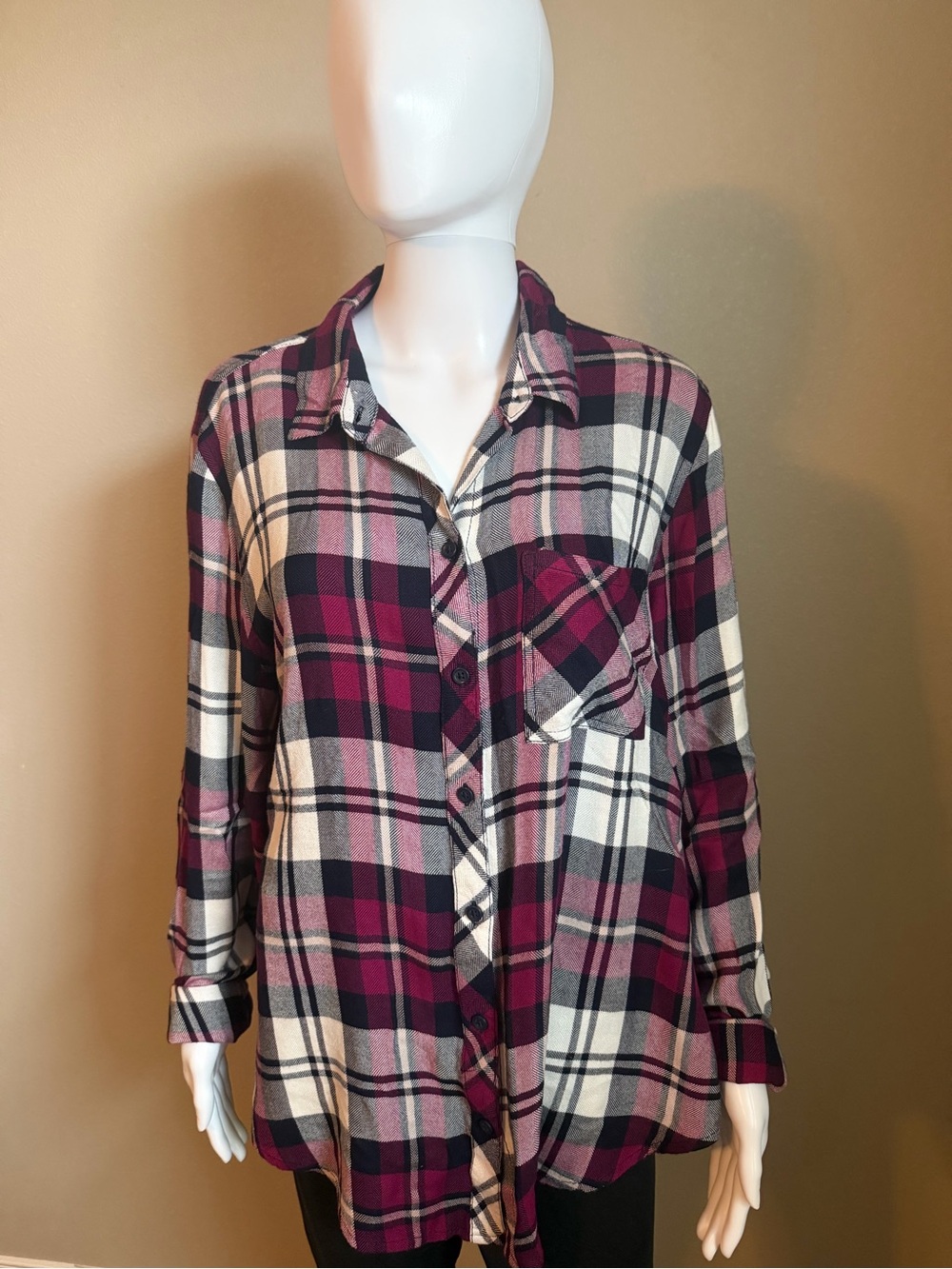 Women’s Plaid Button-Up Shirts